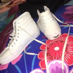 selling high top vans only used them 3 times